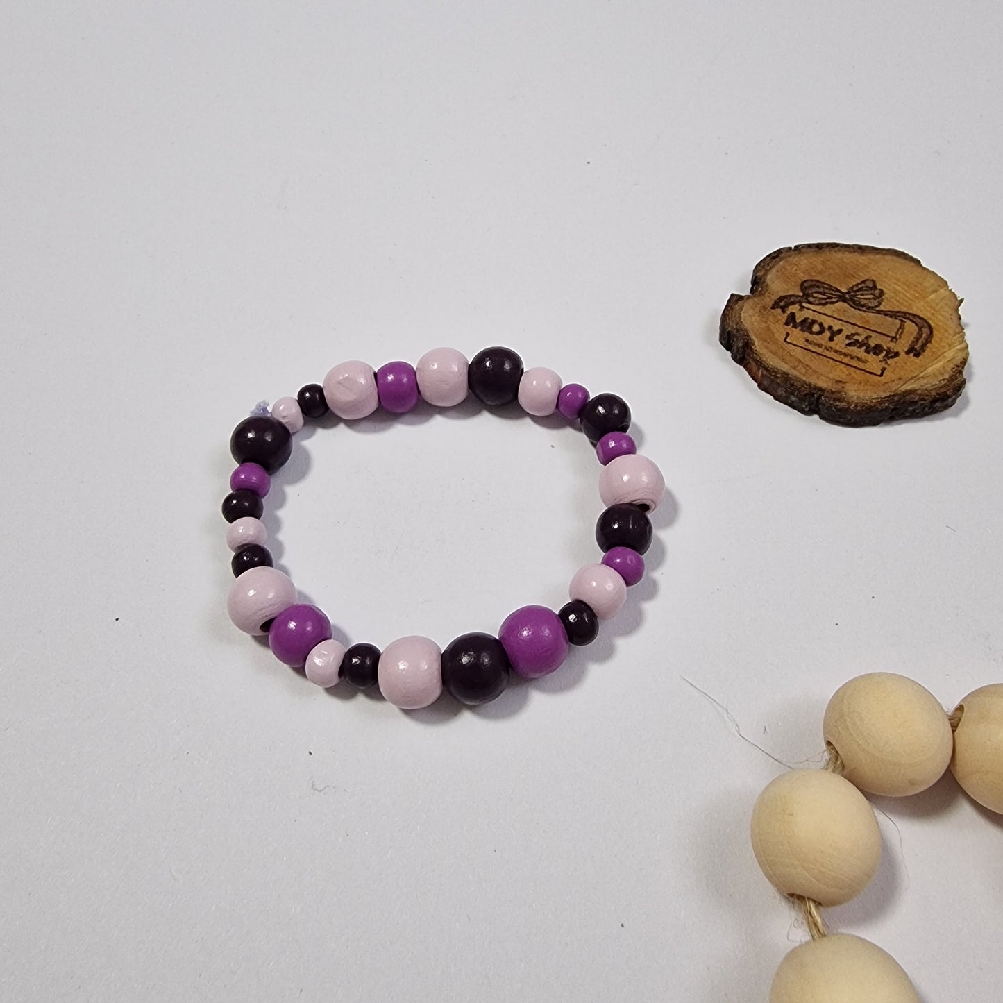 Brățară elastică din mărgele de lemn - mov / lila - MDY Shop