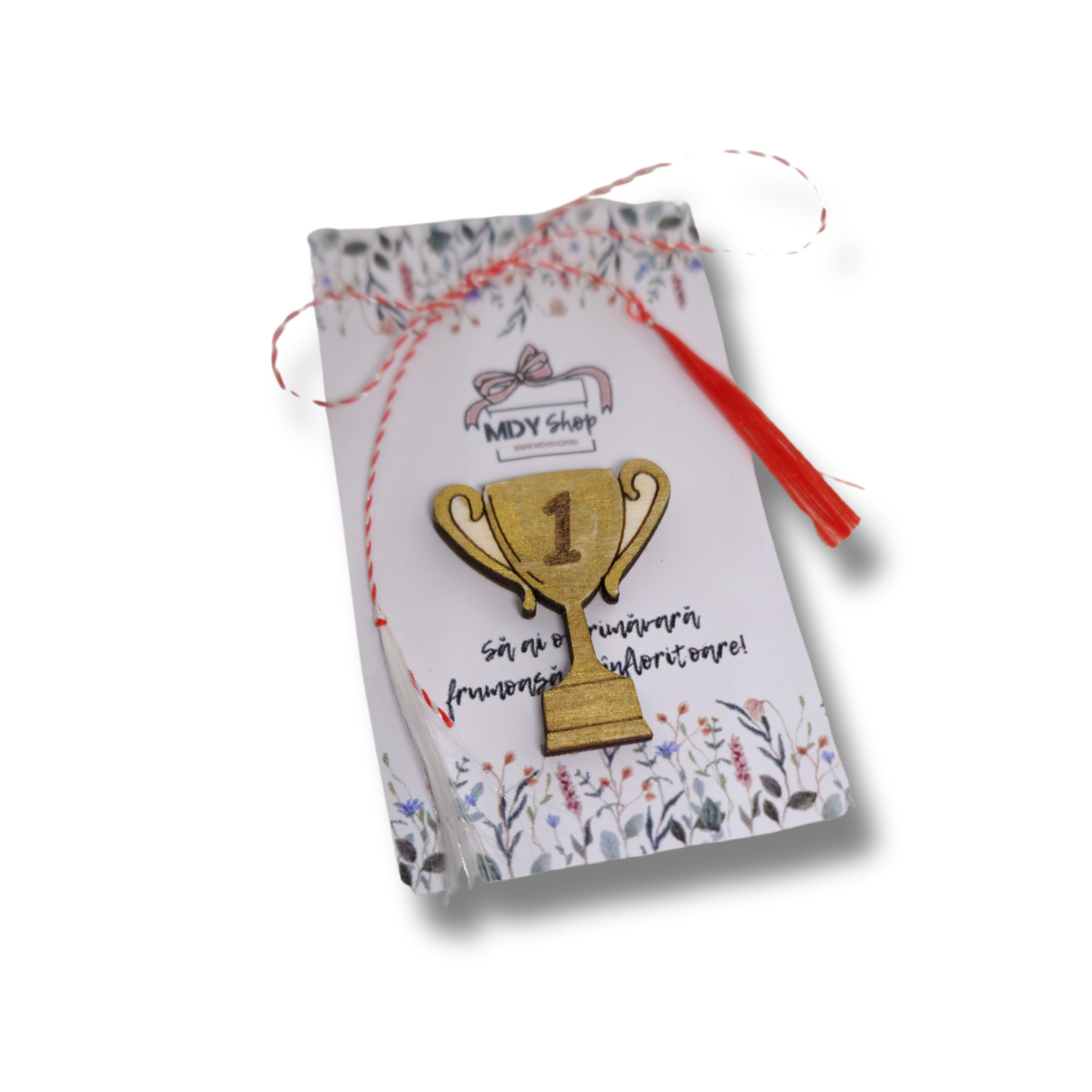 broșă din lemn in forma de cupa pentru mărțișor