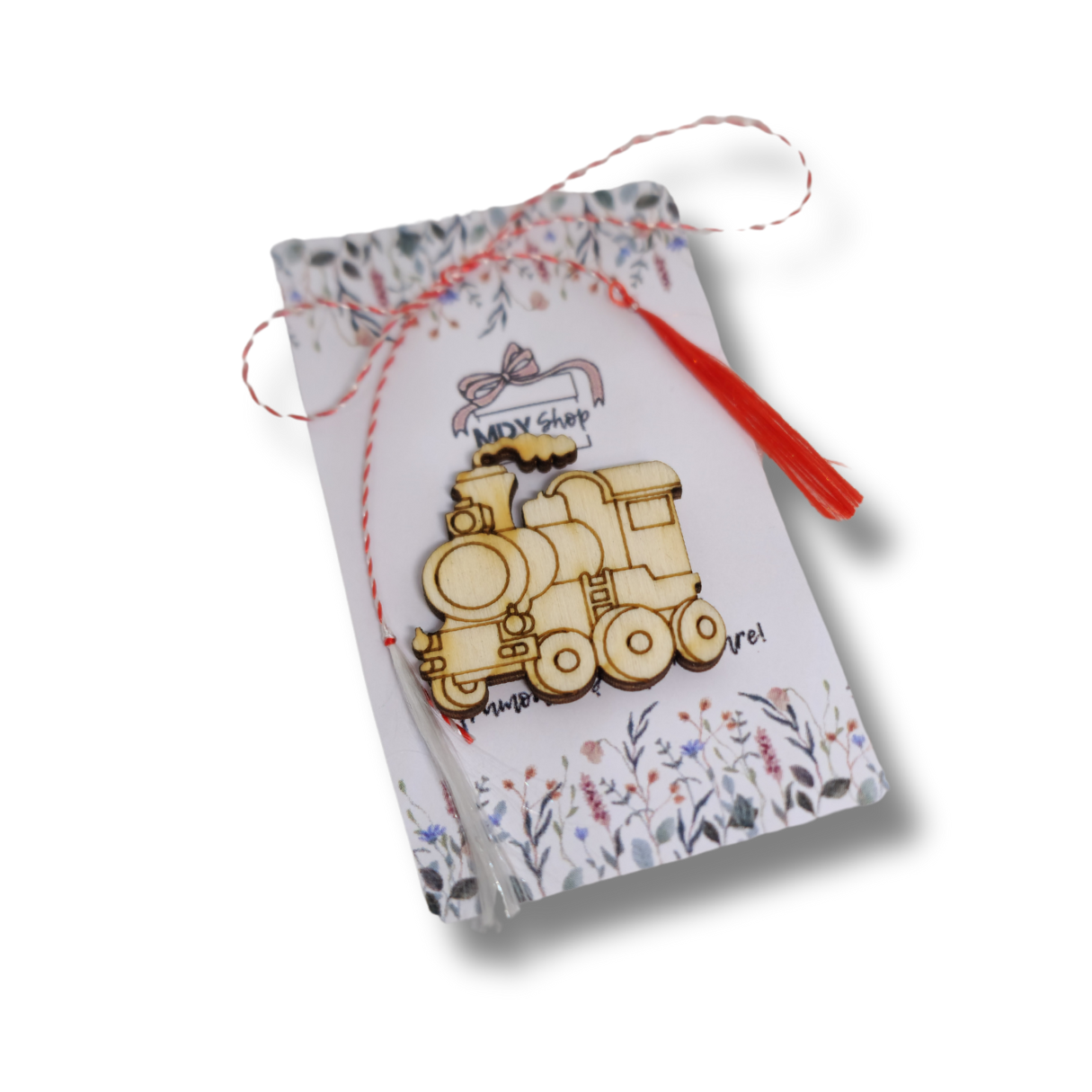 broșă din lemn in forma de locomotiva de tren