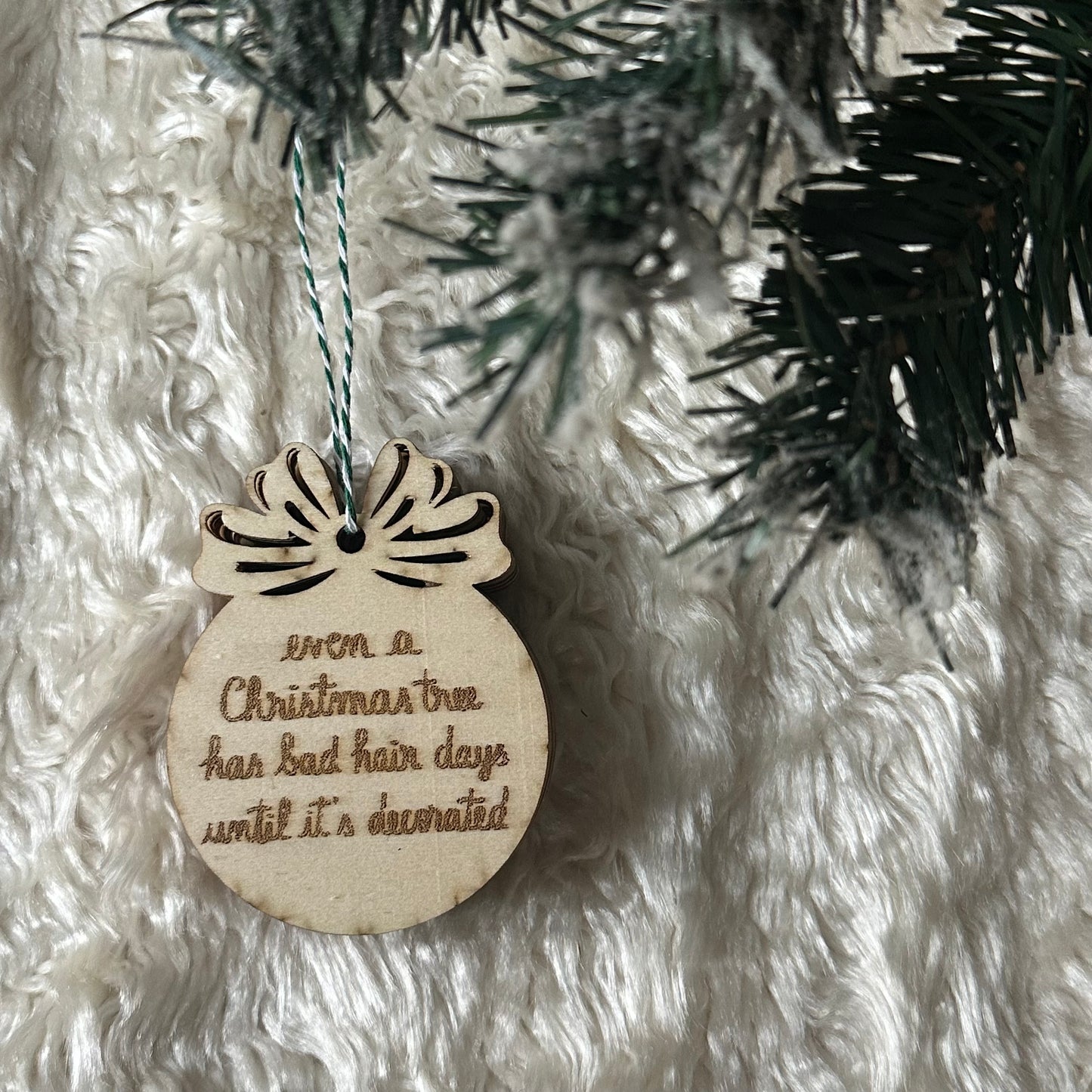 Glob de Crăciun Ilustrat - ”Be kind to yoursELF” - Mandy x Diedra