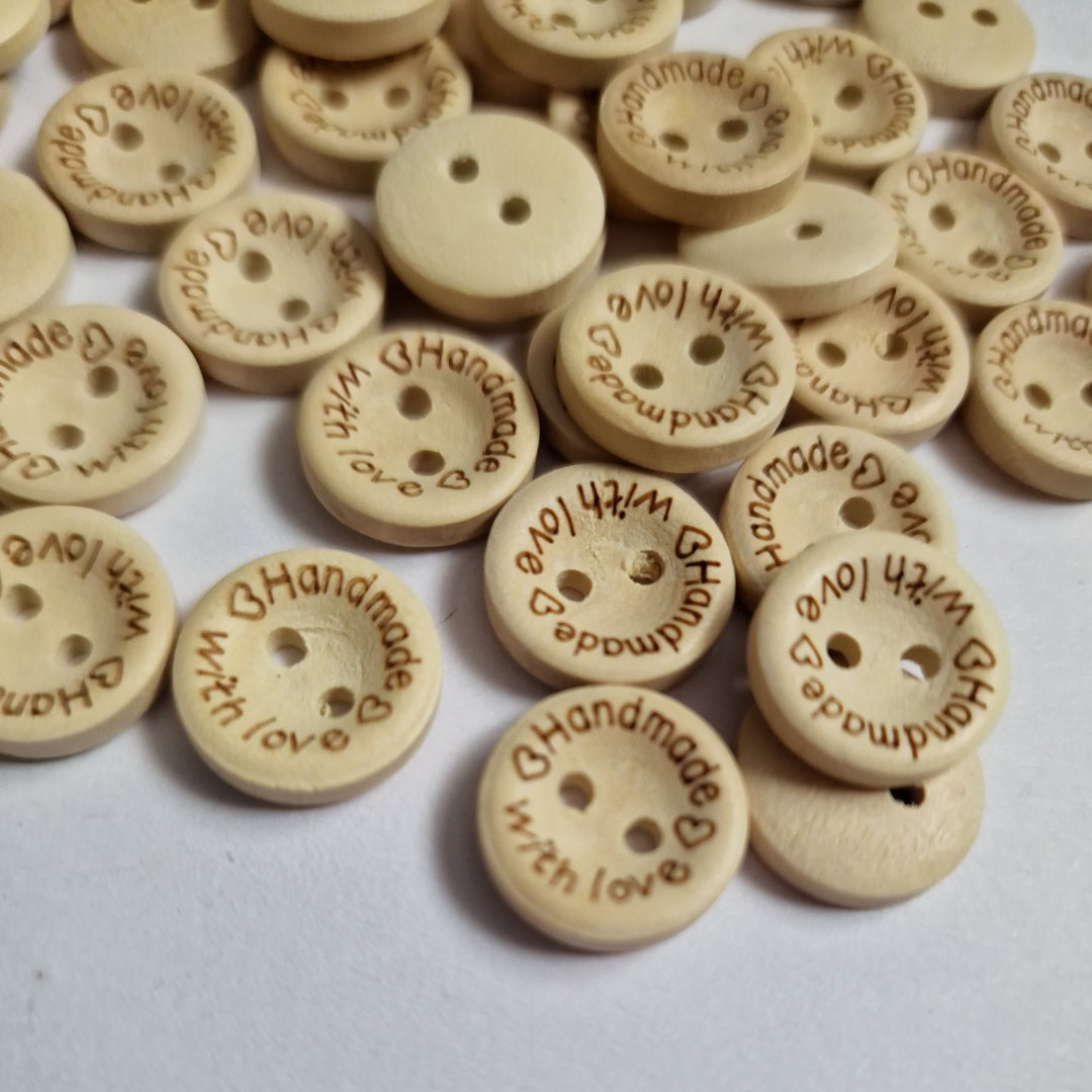Nasturi din lemn - handmade with love - 1.5cm