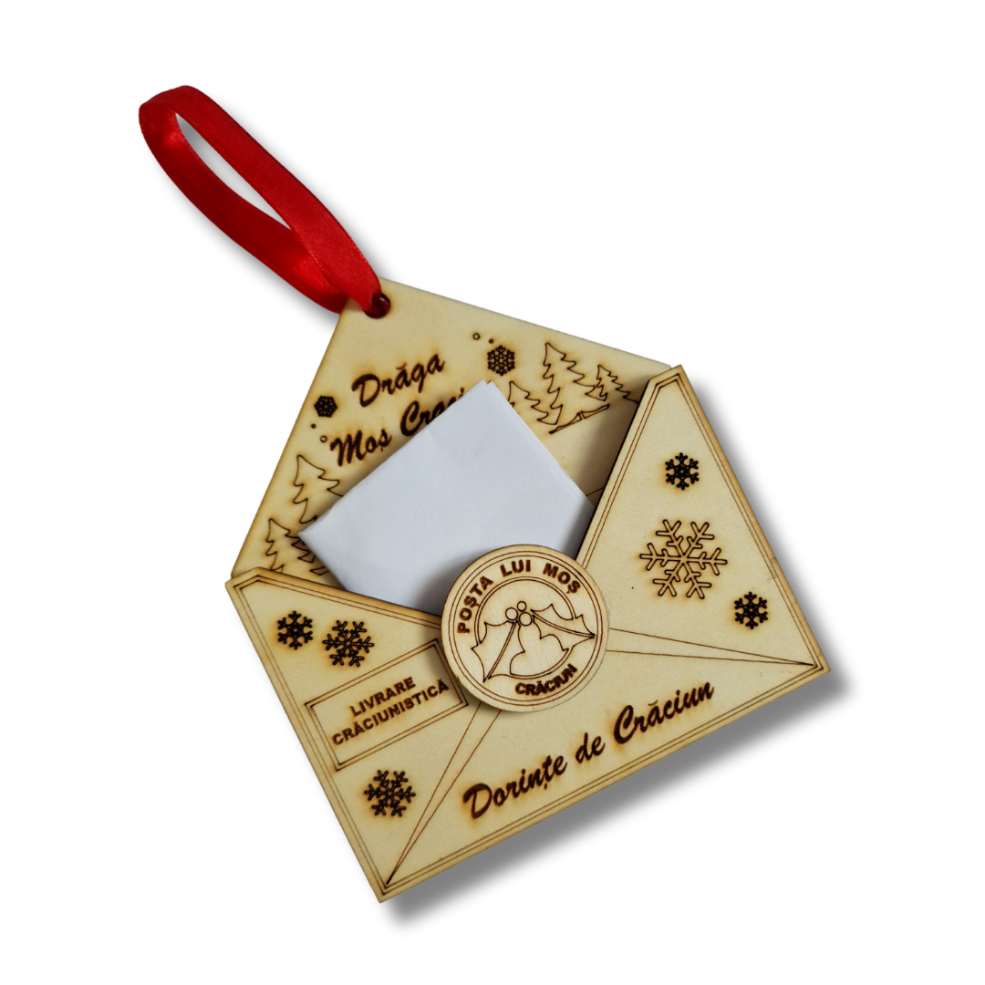 plic din lemn pentru scrisoarea către Moș Crăciun cu detalii de iarna: brazi, fulgi de zăpadă