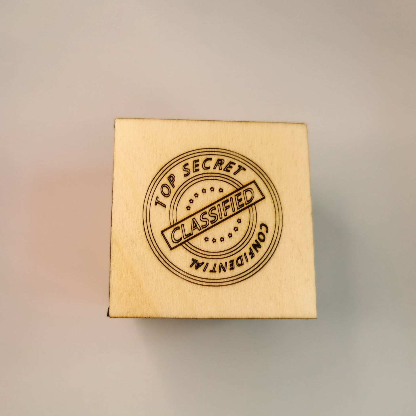 Cutie din lemn personalizata "Classified"/"Top Secret" - MDY Shop
