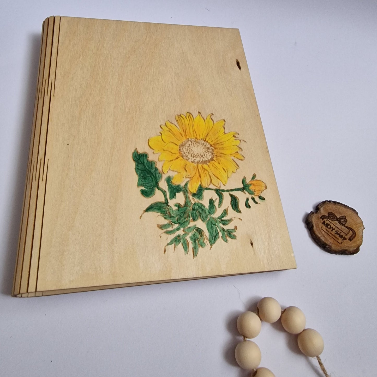 Agendă reîncărcabilă cu copertă din lemn - A5 - Model Floarea Soarelui