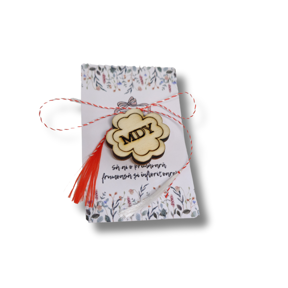 broșă din lemn in forma de trifoi cu patrufoi pentru mărțișor