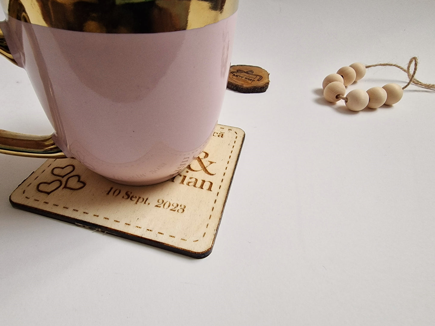 Marturie nuntă din lemn - tip suport pentru pahar (coasters) - MDY Shop