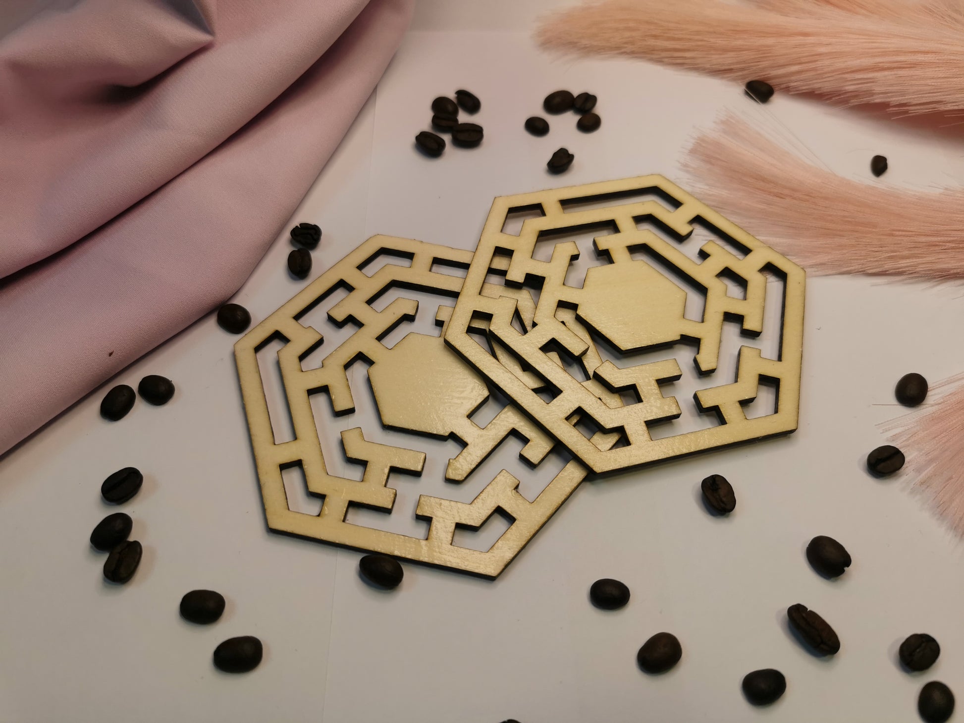 Suport hexagonal pentru cană/pahar